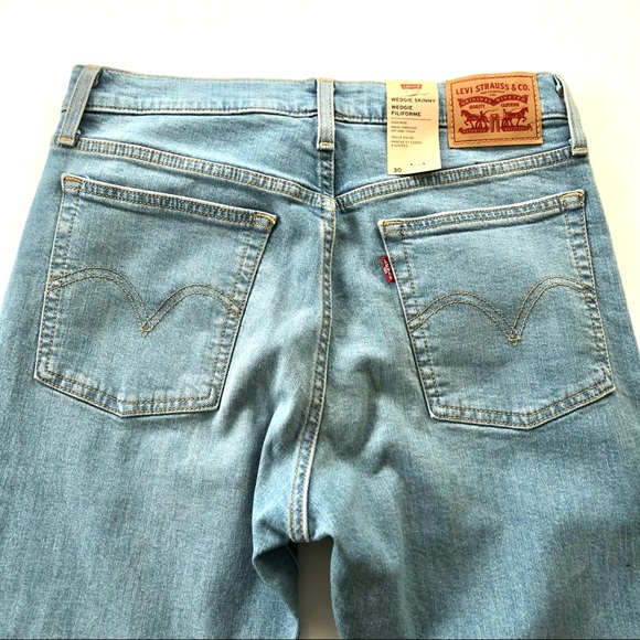 Levi’s Wedgie Skinny- NEW with tags. - Picture 3 of 10